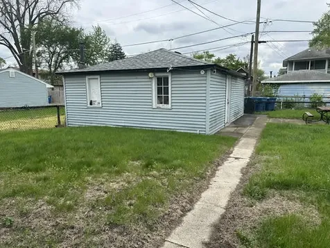 644 Douglas Avenue Calumet City IL 60409