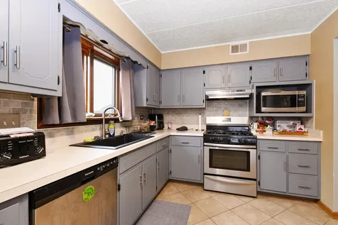 15712 Revere Court Oak Forest IL 60452