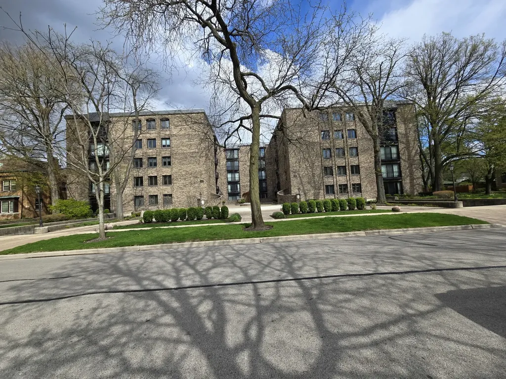 1005 Bonnie Brae Place River Forest IL 60305