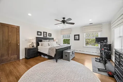197 Woodside Road Riverside IL 60546