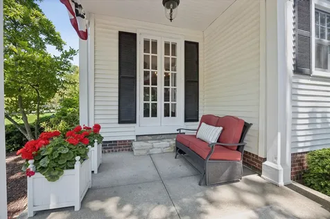 197 Woodside Road Riverside IL 60546