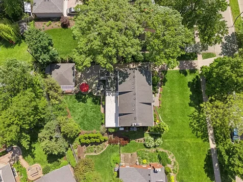 197 Woodside Road Riverside IL 60546