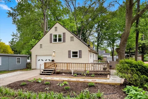 910 Foley Avenue Champaign IL 61820