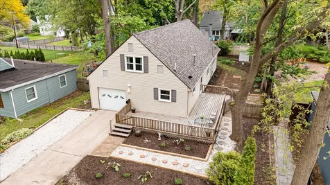910 Foley Avenue Champaign IL 61820
