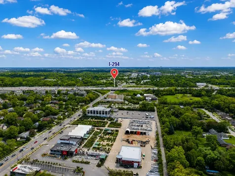 9395 Landings Lane Des Plaines IL 60016