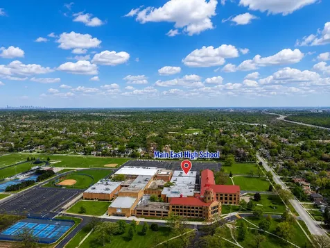 9395 Landings Lane Des Plaines IL 60016
