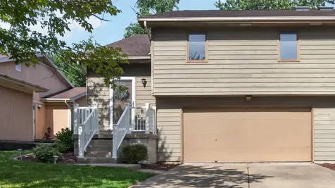 1306 Cadwell Drive Bloomington IL 61704