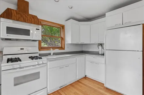 709 Regner Road Mchenry IL 60051