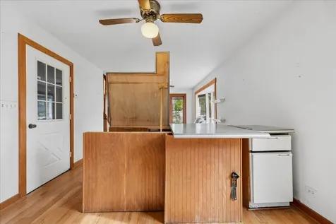 709 Regner Road Mchenry IL 60051