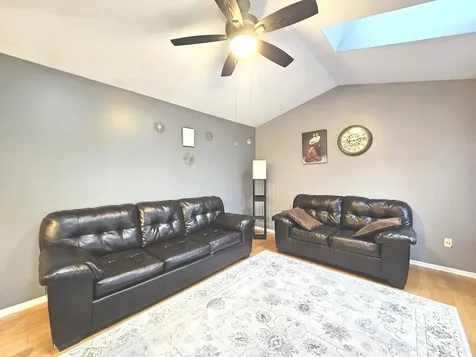 579 Scott Lane Romeoville IL 60446