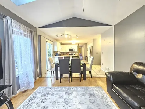579 Scott Lane Romeoville IL 60446