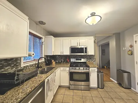 579 Scott Lane Romeoville IL 60446