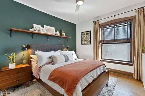 6619 North Glenwood Avenue Chicago IL 60626