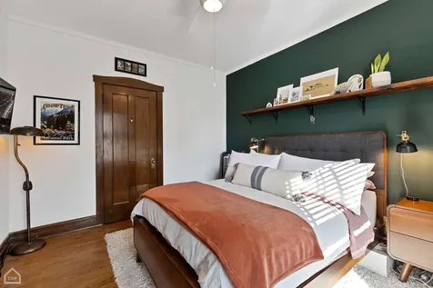 6619 North Glenwood Avenue Chicago IL 60626