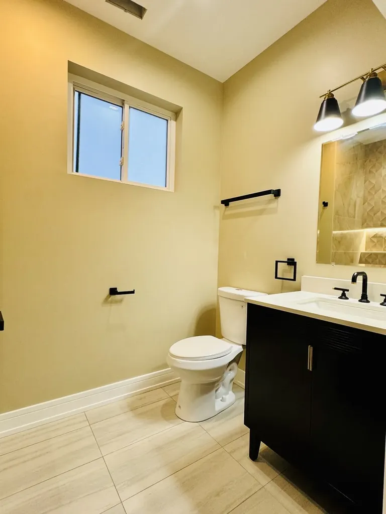 155 North La Crosse Avenue Chicago IL 60644