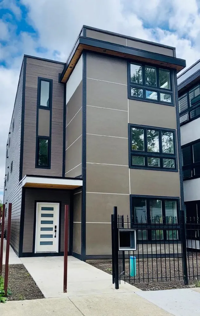 155 North La Crosse Avenue Chicago IL 60644