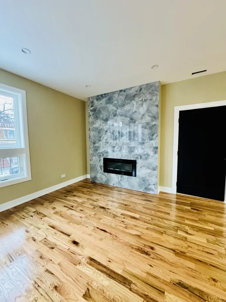 155 North La Crosse Avenue Chicago IL 60644