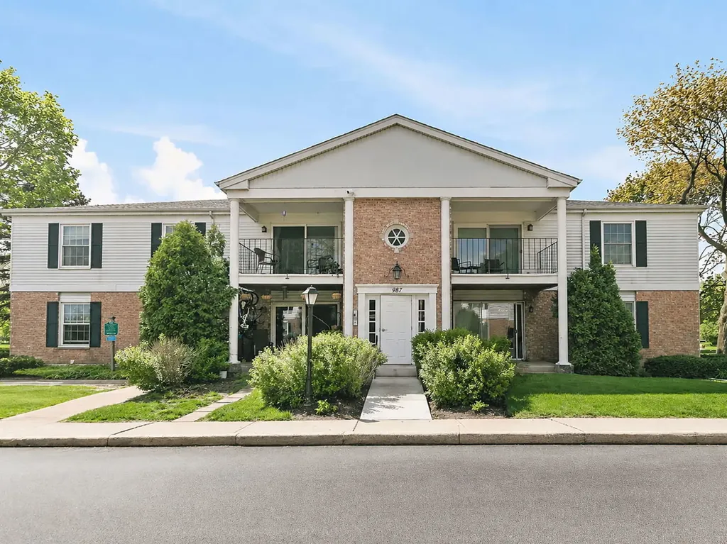987 Golf Course Road Crystal Lake IL 60014