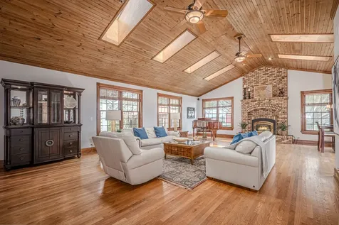 9N321 Barron Road Maple Park IL 60151