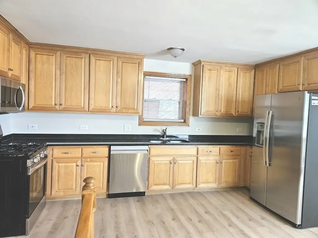 5318 South Kenneth Avenue Chicago IL 60632