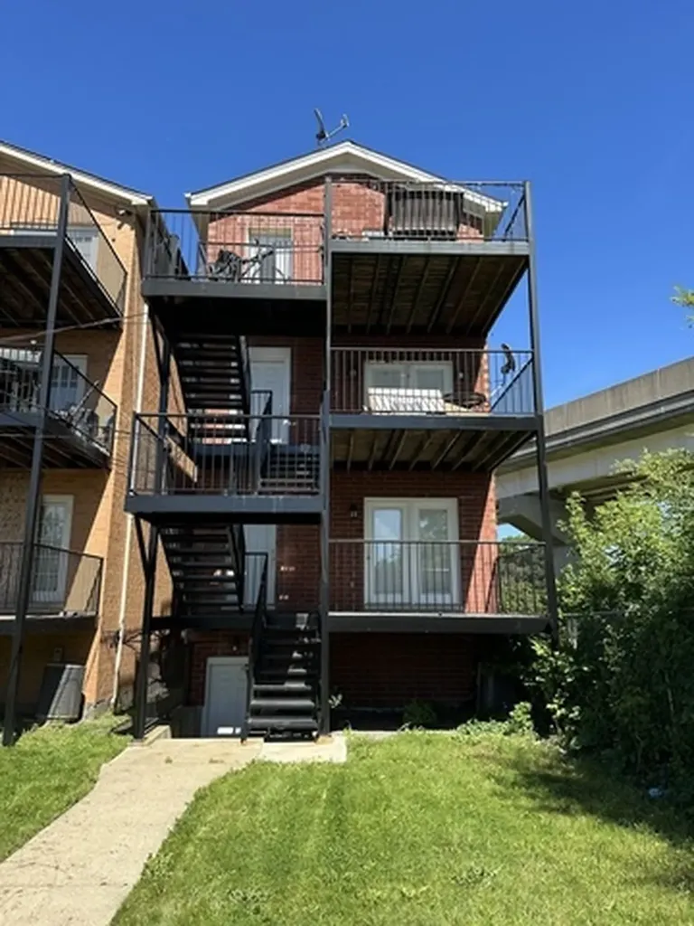 5318 South Kenneth Avenue Chicago IL 60632