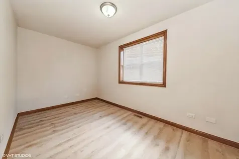 5318 South Kenneth Avenue Chicago IL 60632