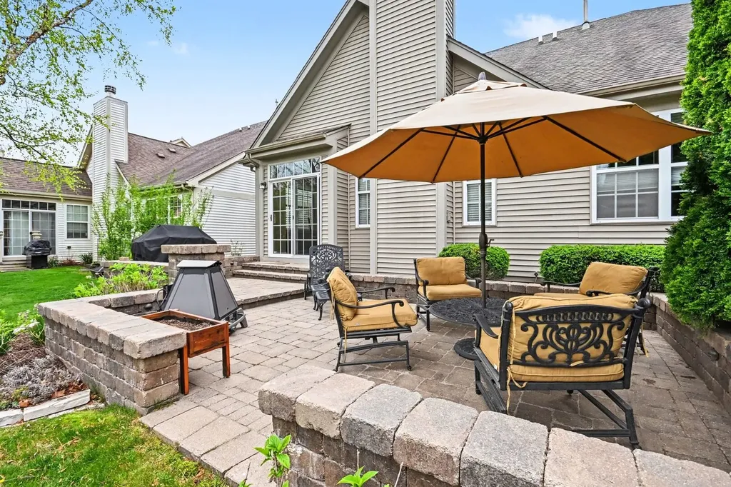 1179 Kingsley Lane Aurora IL 60505