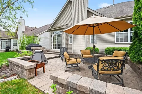 1179 Kingsley Lane Aurora IL 60505