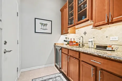 1179 Kingsley Lane Aurora IL 60505