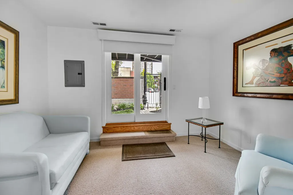 1452 South State Street Chicago IL 60605