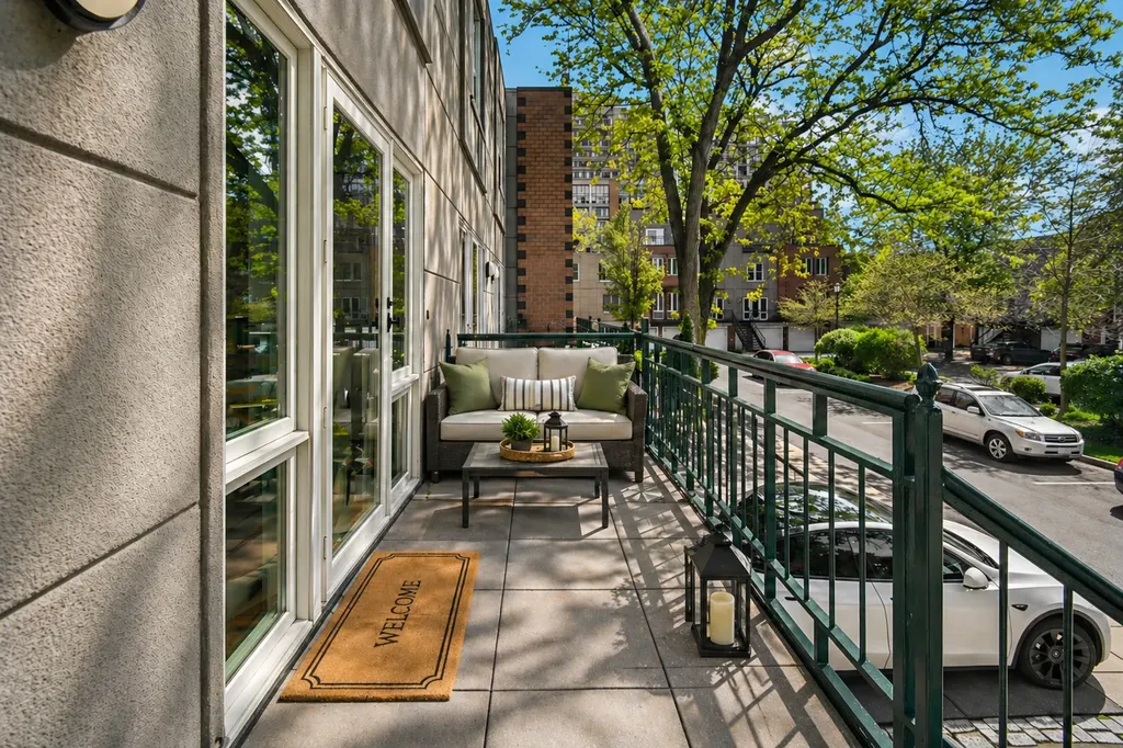 1452 South State Street Chicago IL 60605