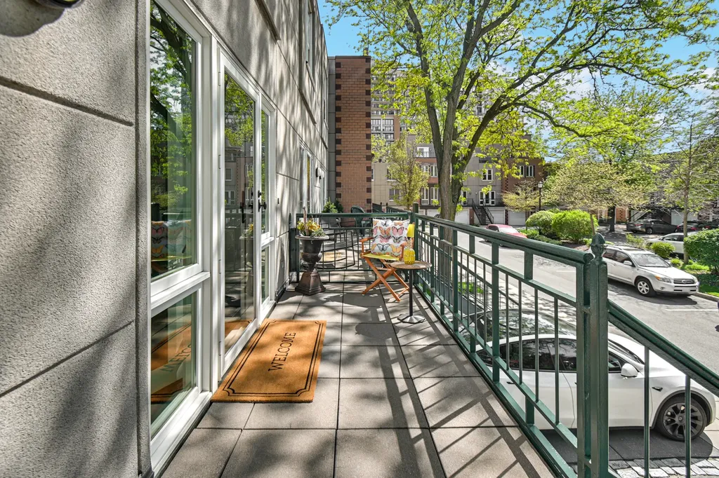 1452 South State Street Chicago IL 60605