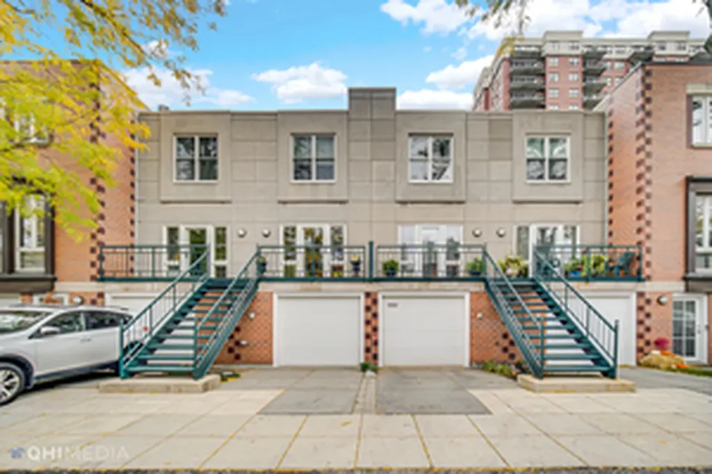 1452 South State Street Chicago IL 60605
