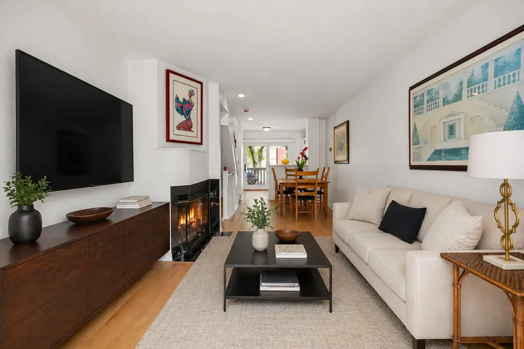 1452 South State Street Chicago IL 60605