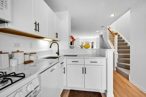 1452 South State Street Chicago IL 60605