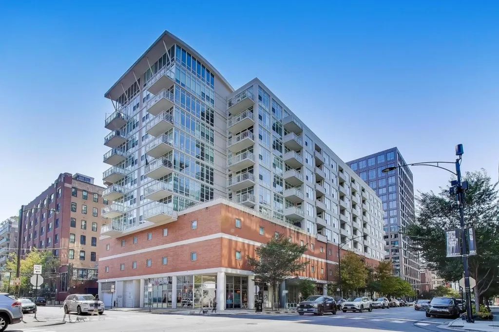 909 West Washington Boulevard Chicago IL 60607