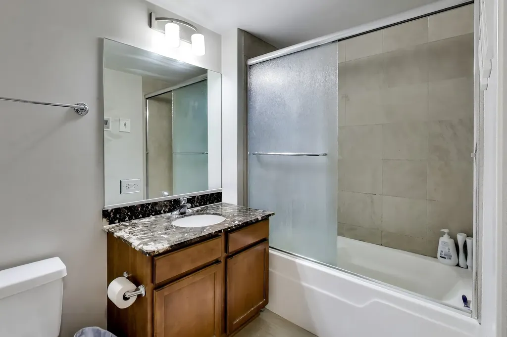 909 West Washington Boulevard Chicago IL 60607