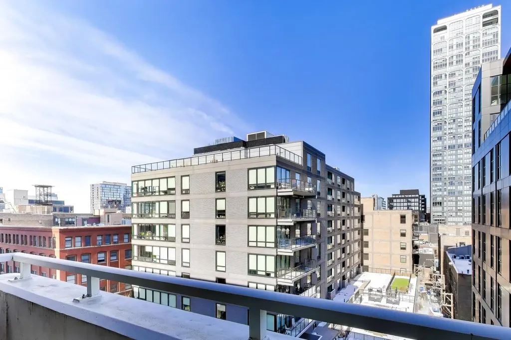 909 West Washington Boulevard Chicago IL 60607