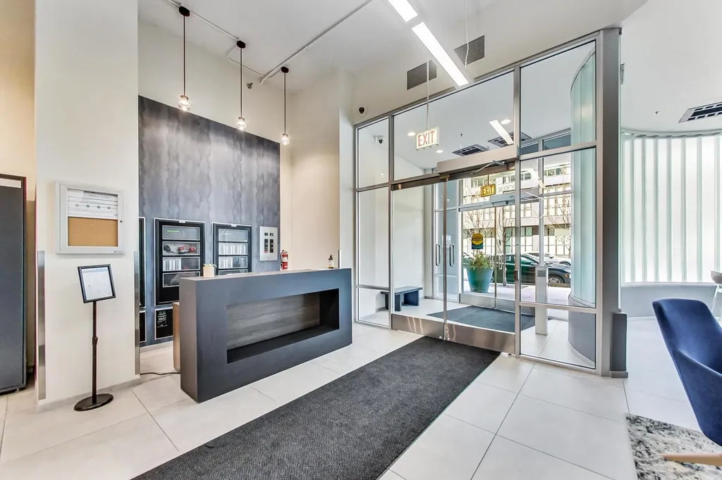 909 West Washington Boulevard Chicago IL 60607