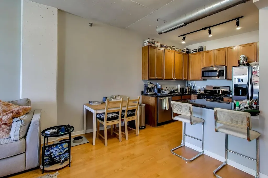 909 West Washington Boulevard Chicago IL 60607