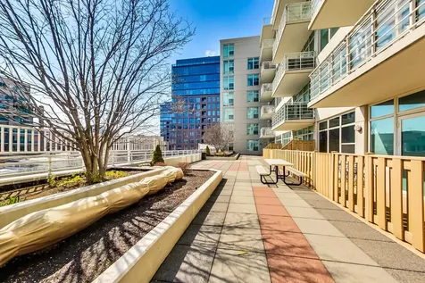 909 West Washington Boulevard Chicago IL 60607