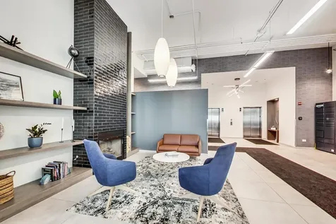 909 West Washington Boulevard Chicago IL 60607