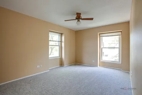 838 Inverrary Lane Deerfield IL 60015