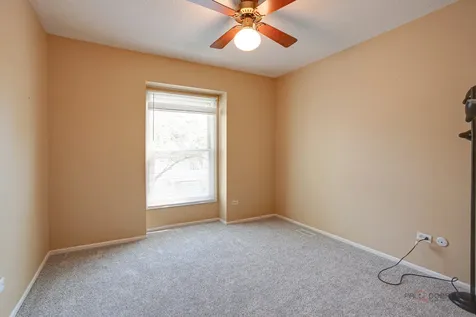 838 Inverrary Lane Deerfield IL 60015