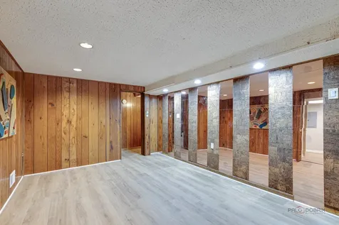 838 Inverrary Lane Deerfield IL 60015