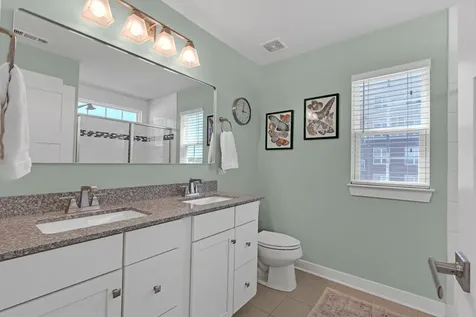 35 Nicholas Drive W Des Plaines IL 60016