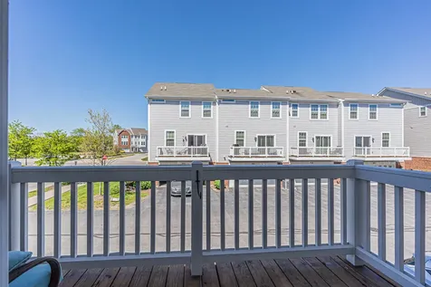 35 Nicholas Drive W Des Plaines IL 60016