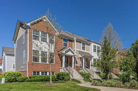 35 Nicholas Drive W Des Plaines IL 60016