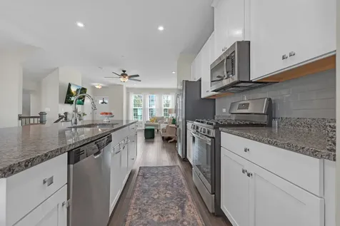 35 Nicholas Drive W Des Plaines IL 60016