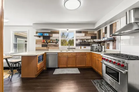 219 East Sheridan Road Lake Bluff IL 60044